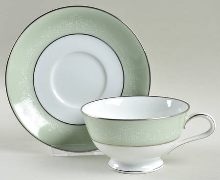Maureen Footed Cup & Saucer Set