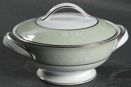 Maureen Sugar Bowl & Lid