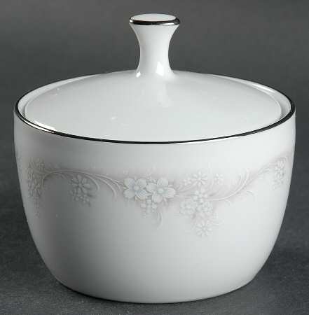 Maybrook Sugar Bowl & Lid