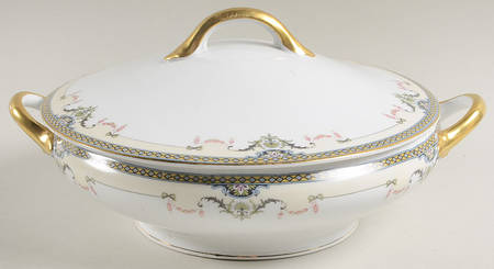 Mayfair (Gold Trim) Round Covered Vegetable