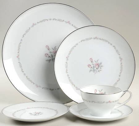 Mayfair (Platinum Trim) 40 Piece Estate Set