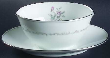 Mayfair (Platinum Trim) Gravy Boat with Attached Underplate