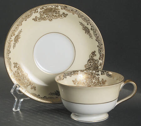 Mayfield Footed Cup & Saucer Set