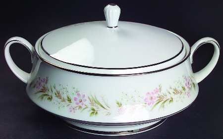 Mayflower Round Covered Vegetable