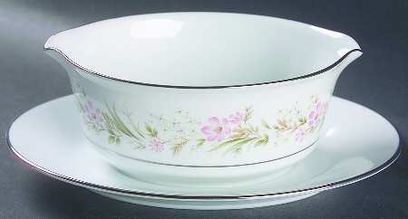 Mayflower Gravy Boat with Attached Underplate