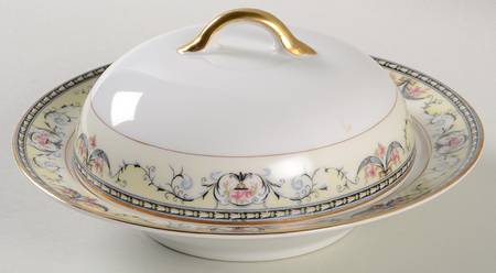 Mayville Round Covered Butter