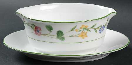 Meadowcrest Gravy Boat with Attached Underplate