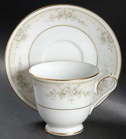Meadowside Footed Cup & Saucer Set