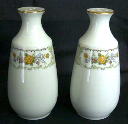 Medallion Salt & Pepper Set