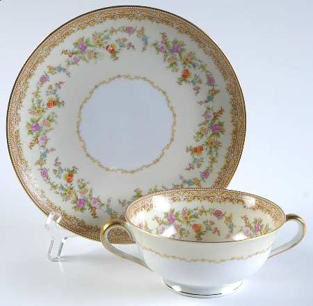 Medean Footed Cream Soup Bowl & Saucer Set