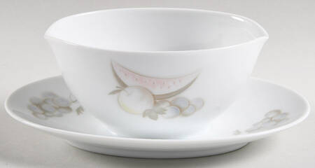 Melanie Gravy Boat with Attached Underplate