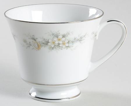 Melissa Footed Cup