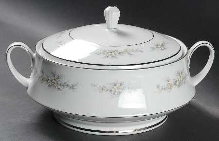Melissa Round Covered Vegetable by Noritake