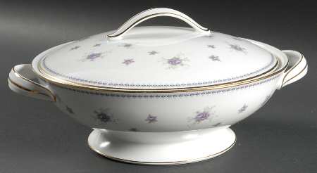 Melita Round Covered Vegetable