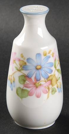 Melody Pepper Shaker