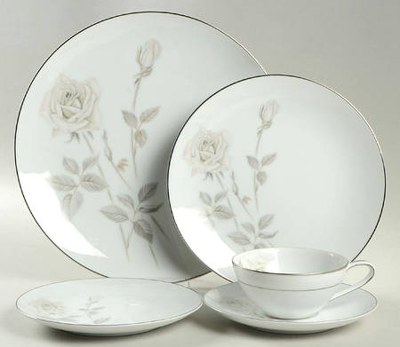 Melrose (Platinum Coupe) 5 Piece Place Setting