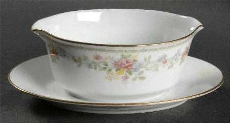 Memory Gravy Boat with Attached Underplate