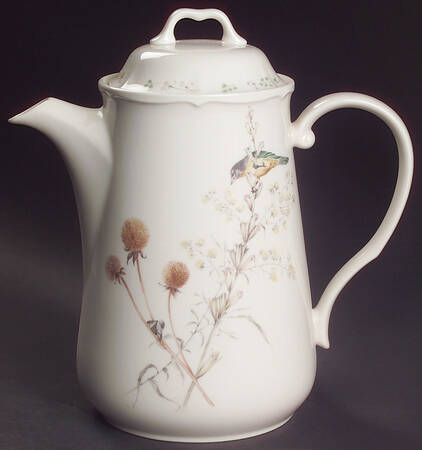 Memorabilia Tea/Coffee Pot & Lid