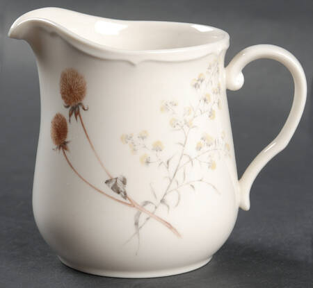 Memorabilia Creamer