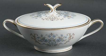 Mentone Sugar Bowl & Lid