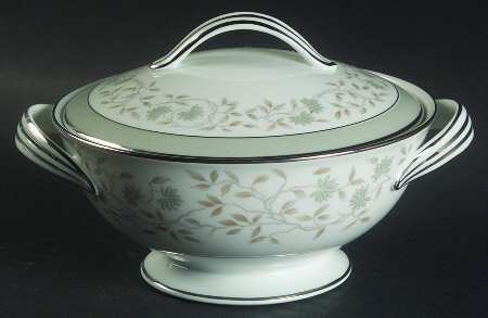 Meredith Sugar Bowl & Lid