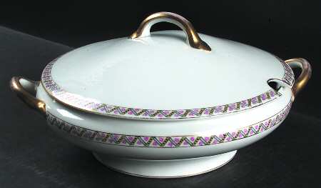 The Metz Tureen &  Lid