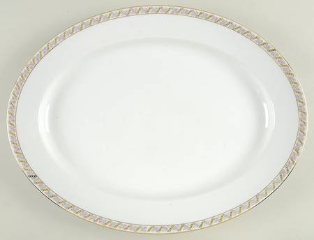 The Metz 16" Oval Serving Platter