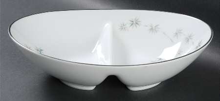 Midori 10" Oval Divided Vegetable Bowl