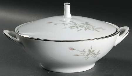 Mignon Round Covered Vegetable