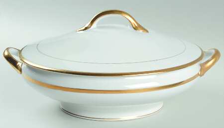 The Mikado Round Covered Vegetable