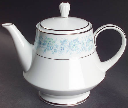 Milford (2227) Teapot & Lid