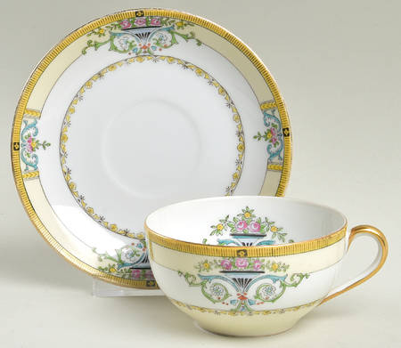Minaret Flat Cup & Saucer Set
