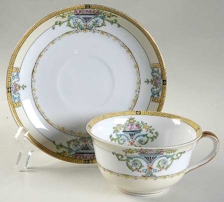 Minaret Flat Cup & Saucer Set