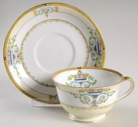 Minaret Footed Cup & Saucer Set
