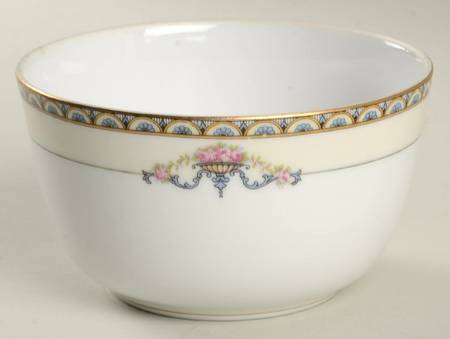 Minerva Cranberry Bowl
