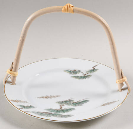 Ming 5 3/8"-5 5/8" Bamboo Handled Serving Plate  HC