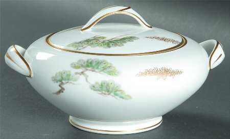 Ming Sugar Bowl & Lid