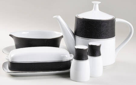 Mirano Completer Set by Noritake