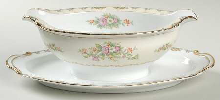 Miranda Gravy Boat with Attached Underplate