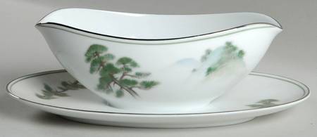 Ming Tree Gravy Boat with Attached Underplate