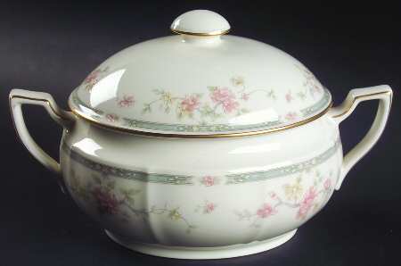 Ming Treasure Oval Covered Vegetable
