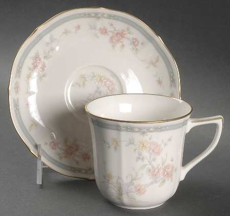 Ming Treasure Flat Cup & Saucer Set