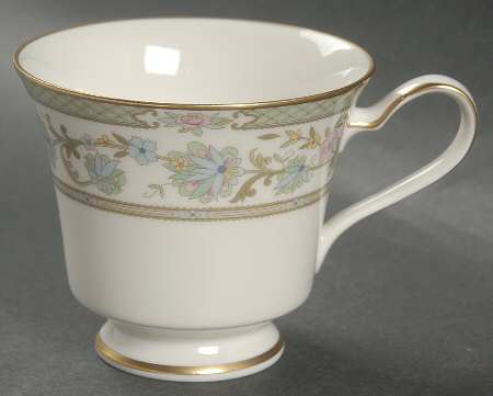 Miyoshi Footed Cup