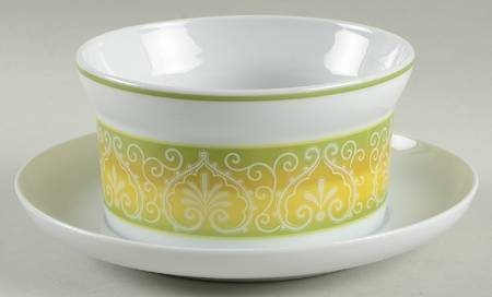 Mo Bay Gravy Boat with Attached Underplate