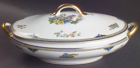 Modesta Oval Covered Vegetable