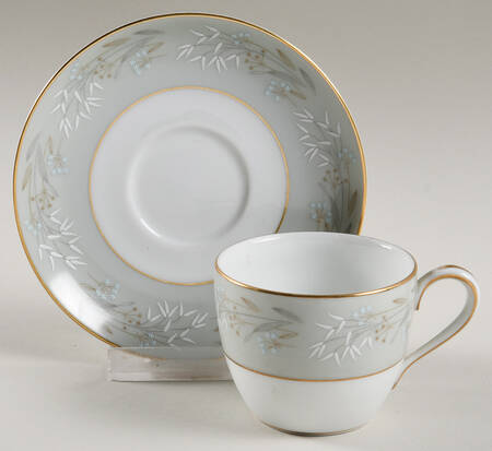 Moderne Flat Demitasse Cup & Saucer Set