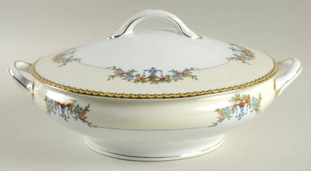 Modjeska Round Covered Vegetable