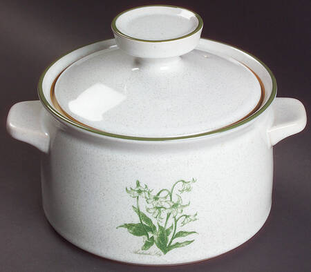 Mountain Flowers Green 1.25 Qt Round Covered Casserole
