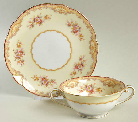 Moneda Footed Cream Soup Bowl & Saucer Set