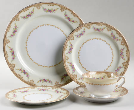 Monnette 5 Piece Place Setting